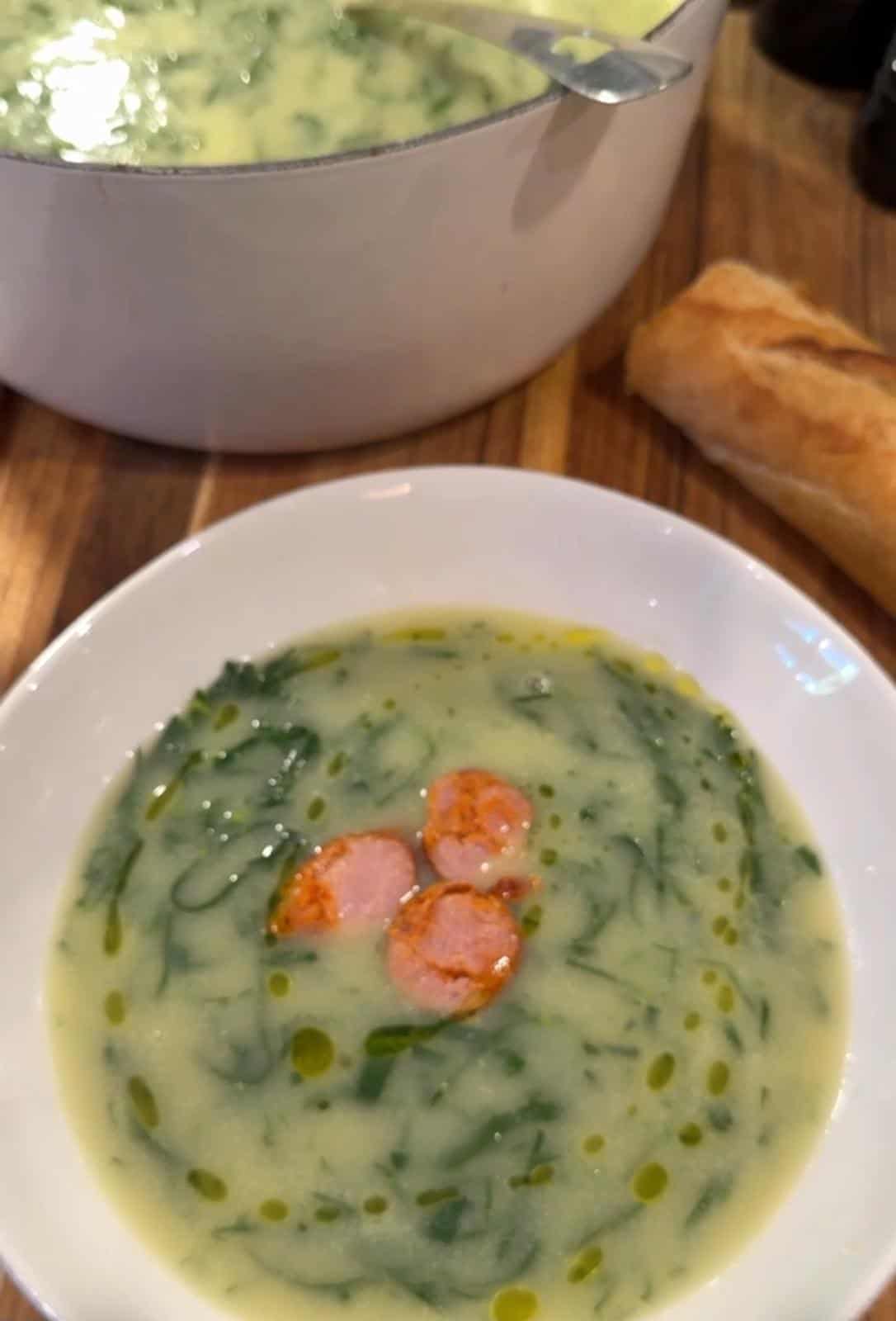 A bowl of caldo verde. 
